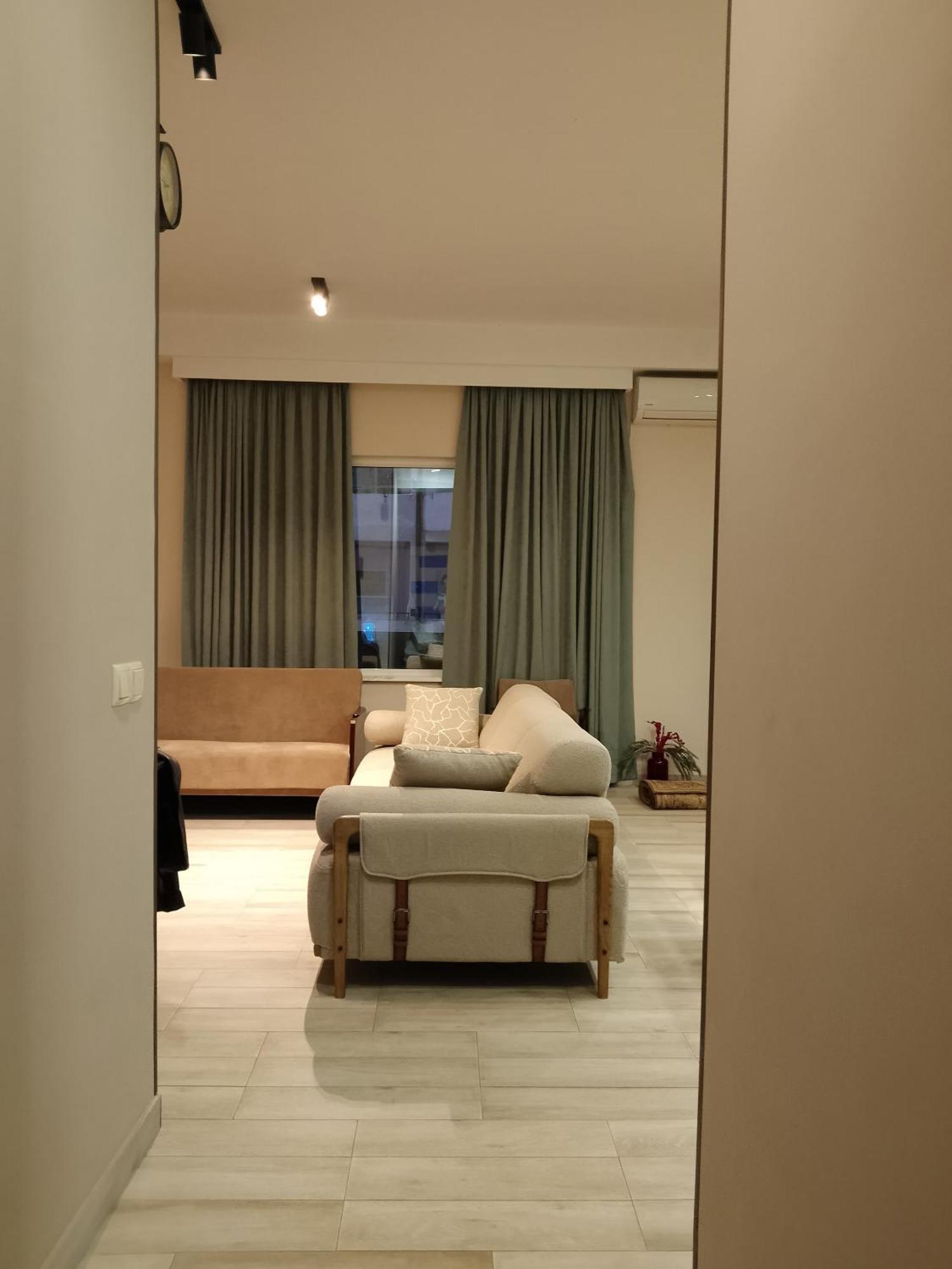 Medea'S Home Кутаиси Экстерьер фото