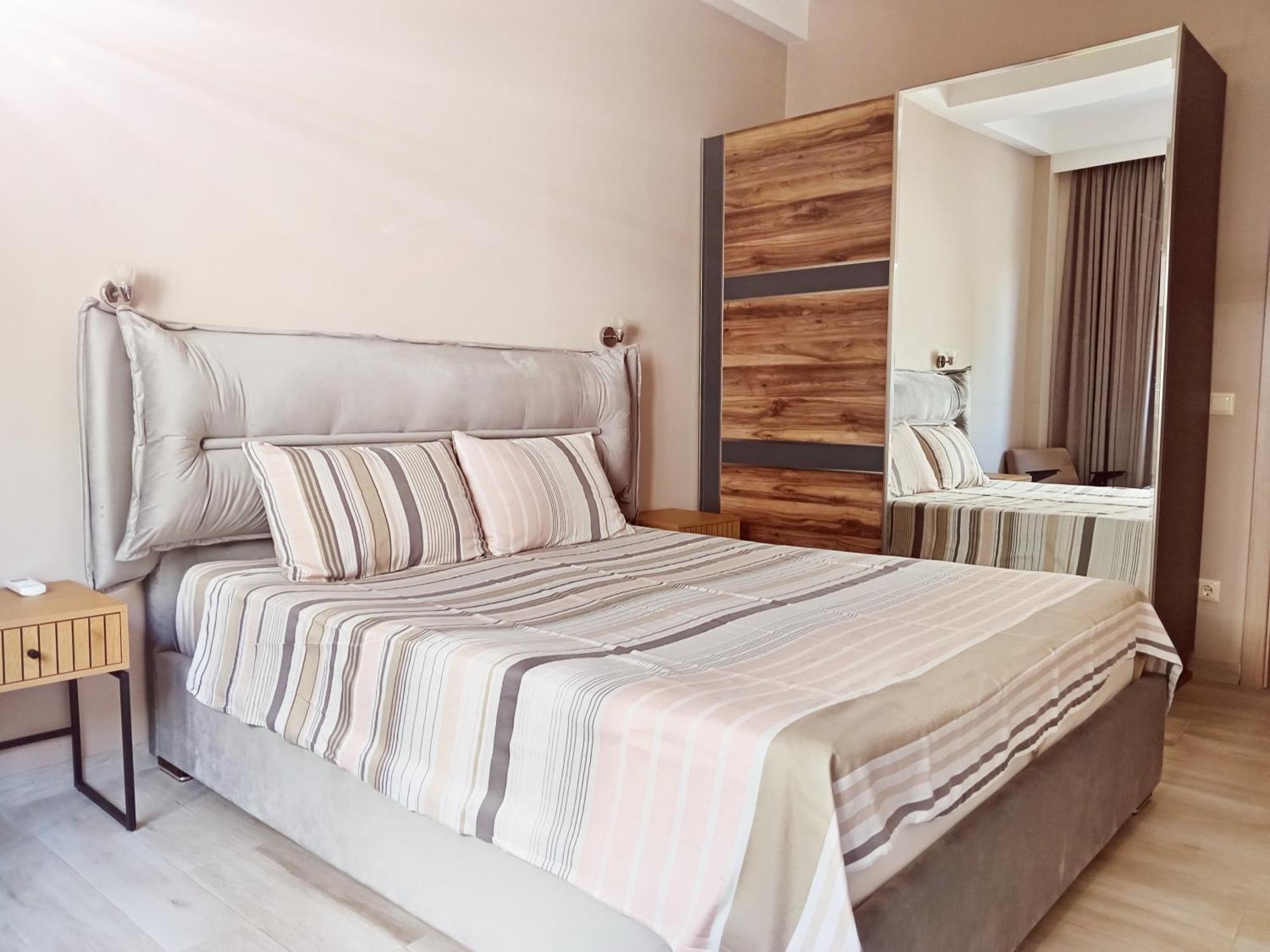 Medea'S Home Кутаиси Экстерьер фото